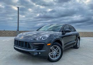 Porsche Macan car