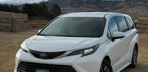 Toyota Sienna 2024