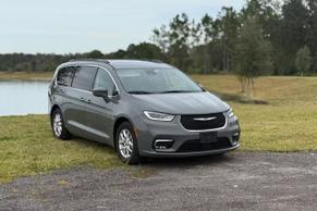 Chrysler Pacifica 2022 in Orlando
