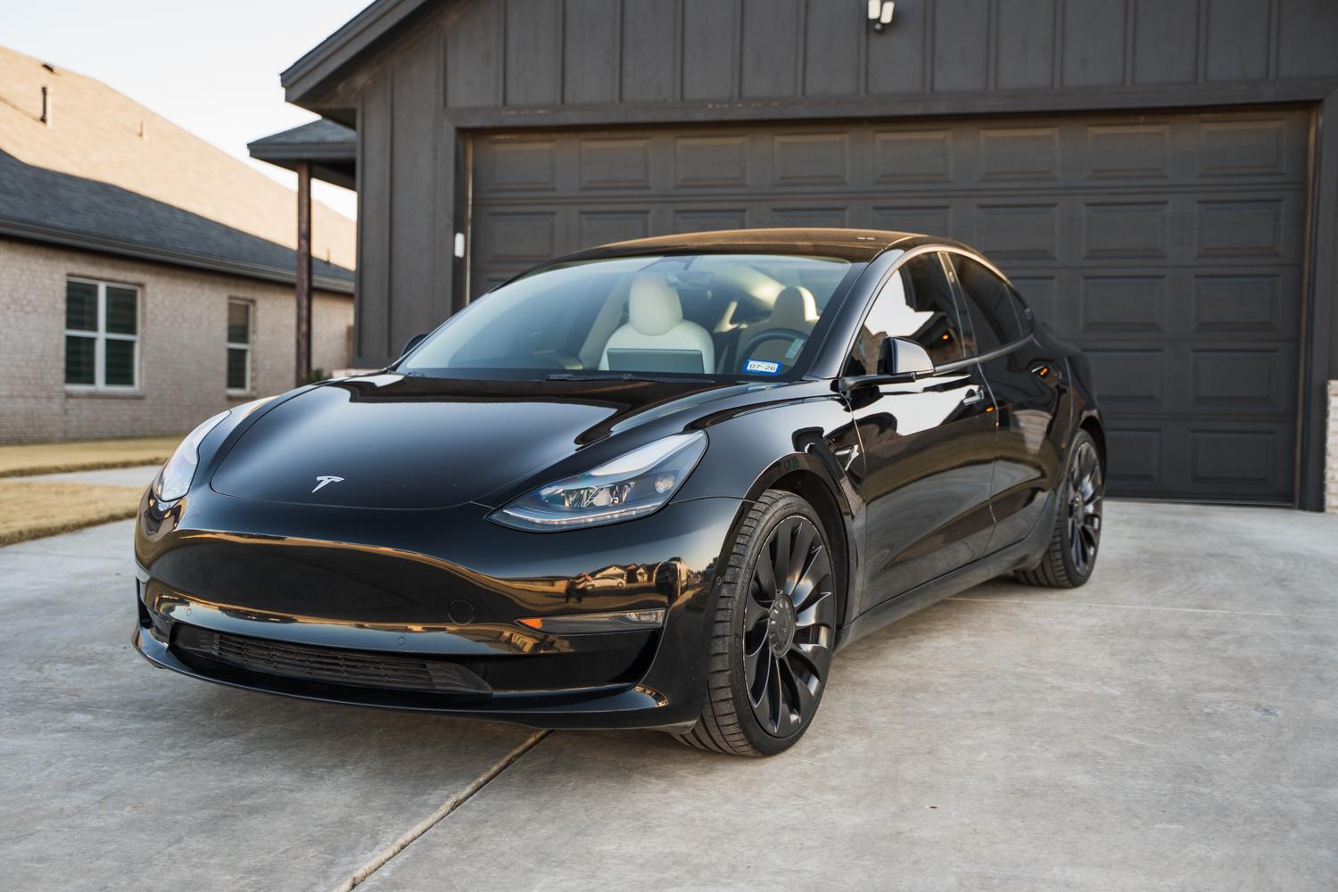 Tesla Model 3 2022 in Lubbock, TX