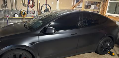 Tesla Model Y 2025