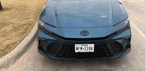 Toyota Camry Hybrid 2025