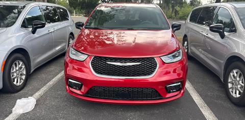 Chrysler Pacifica 2026