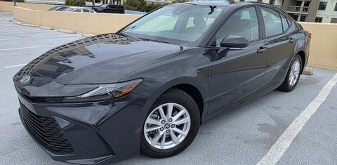 Toyota Camry Hybrid 2025