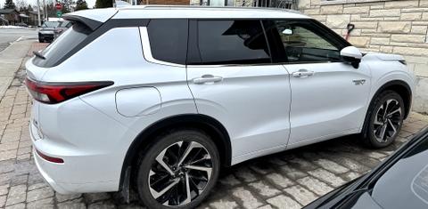 Mitsubishi Outlander Plug-In Hybrid 2025
