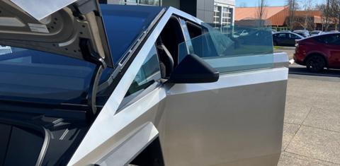 Tesla Cybertruck 2024