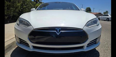 Tesla Model S 2015