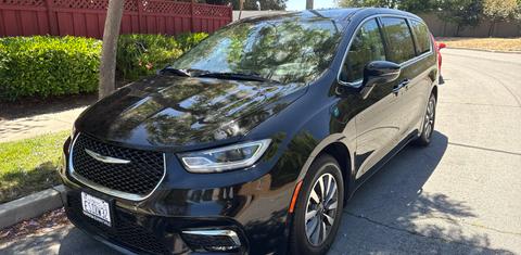 Chrysler Pacifica 2024