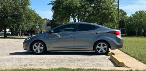 Hyundai Elantra 2016