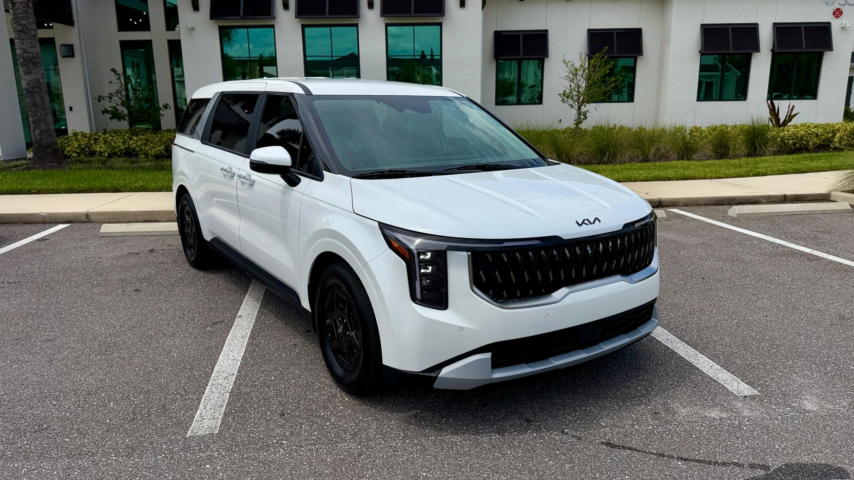 Kia Carnival 2026 in Tampa, FL