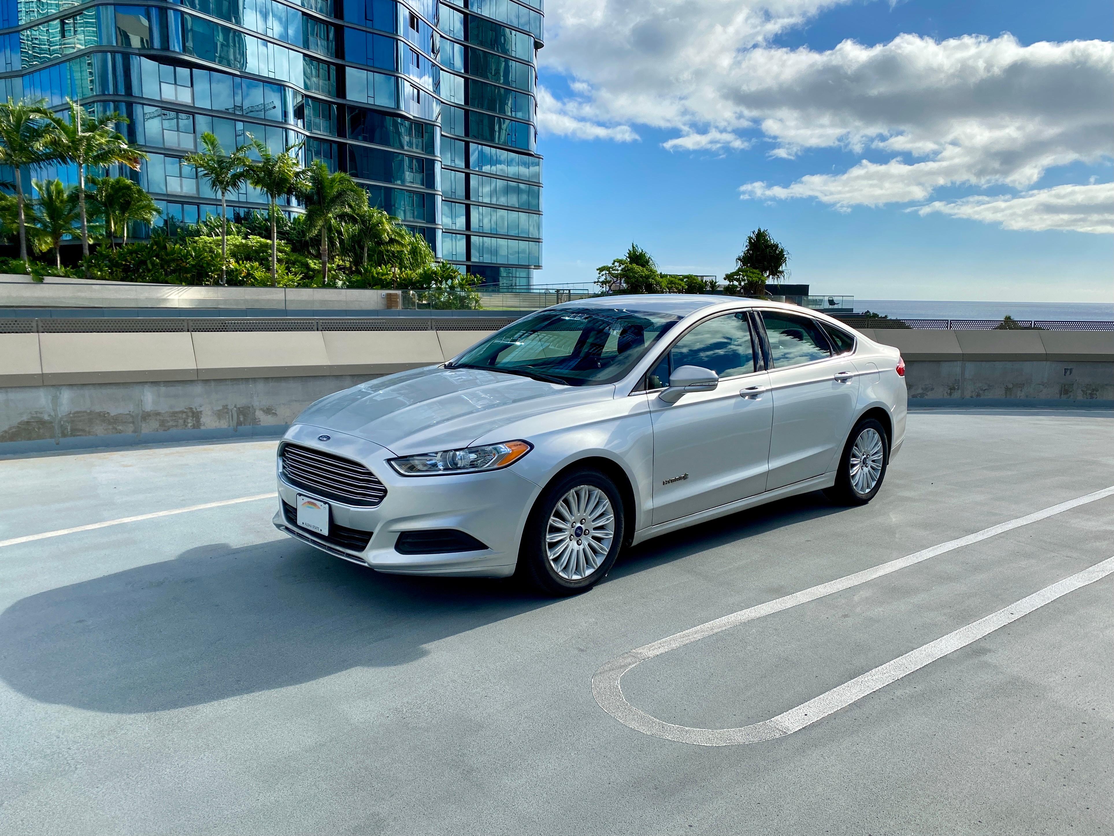 Ford Fusion Hybrid 2014 à Honolulu, HI