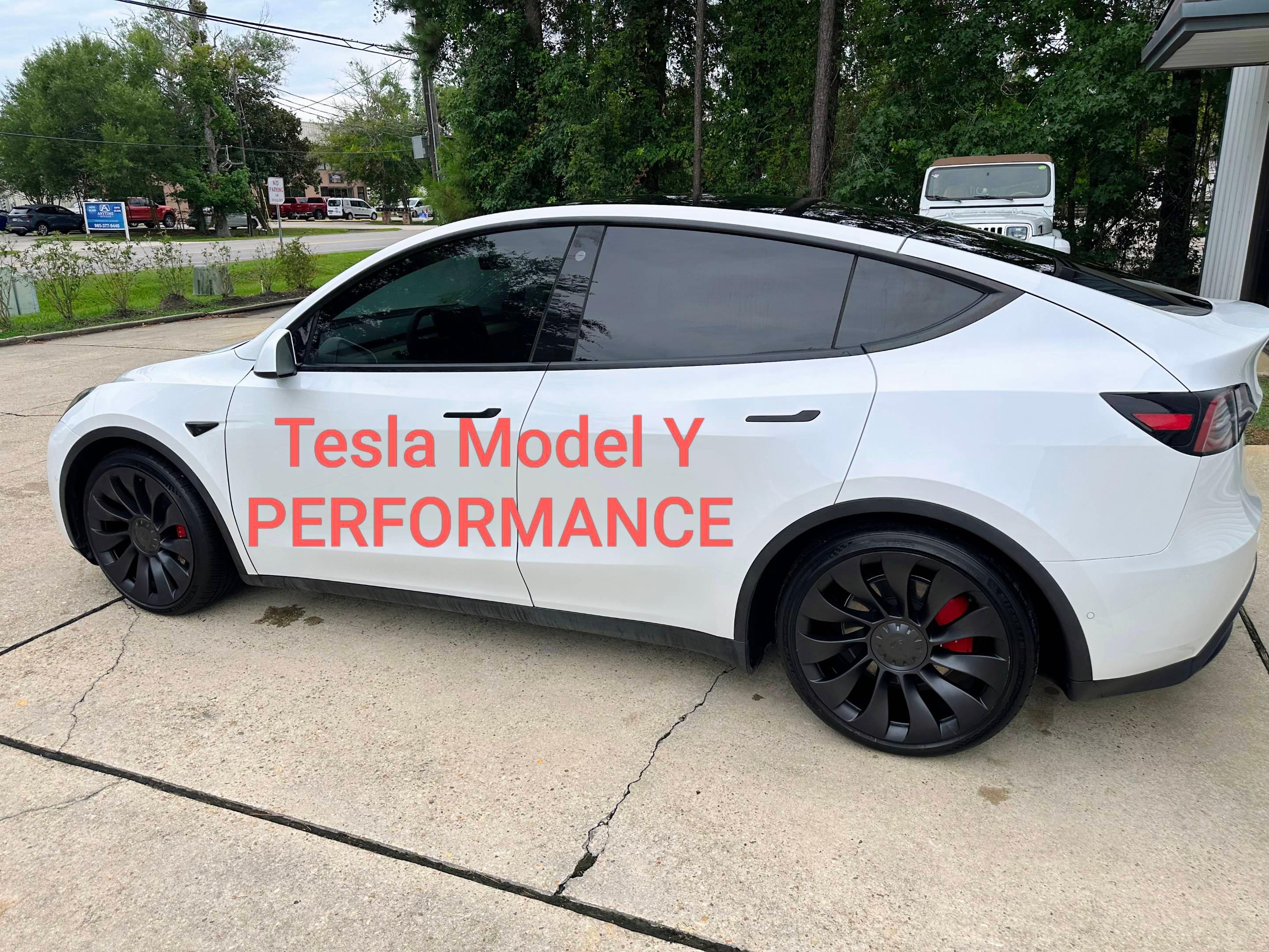 Tesla Model Y 2022 in New Orleans, LA