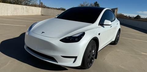 Tesla Model Y 2024