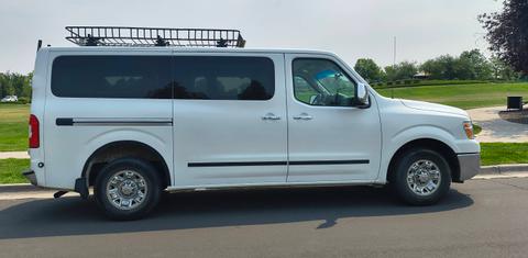 Nissan NV 2017
