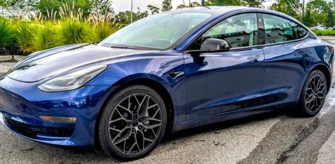 Tesla Model 3 2022