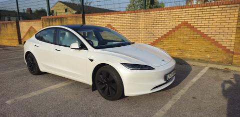Tesla Model 3 2024