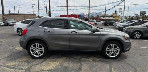 Mercedes-Benz GLA-Class 2015