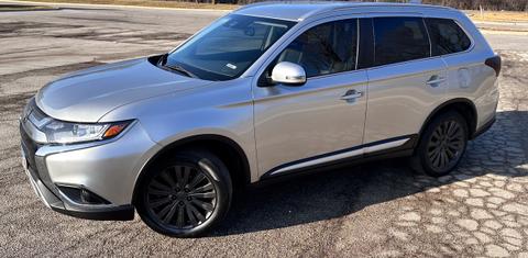 Mitsubishi Outlander 2020 rental in Chicago, IL by Rio G. | Turo