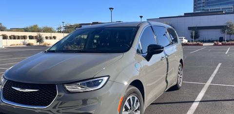 Chrysler Pacifica 2022