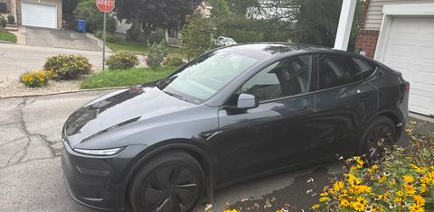 Tesla Model Y 2026