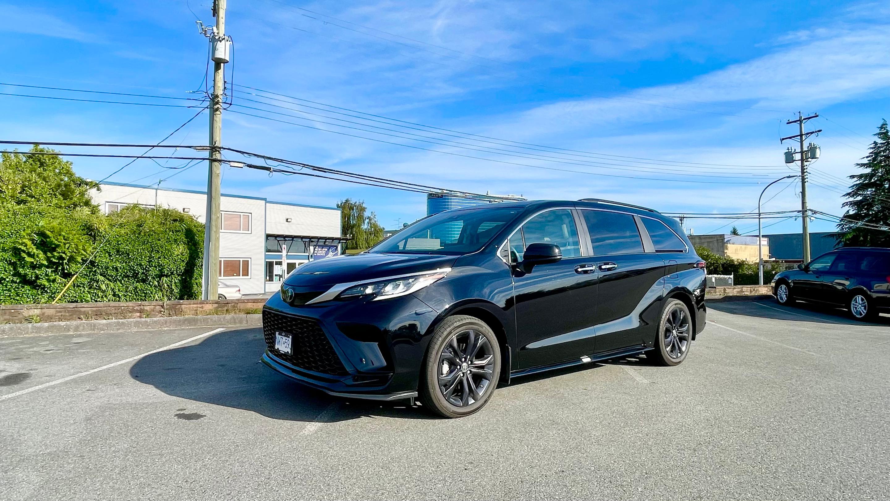 Toyota Sienna 2023 in Richmond, BC