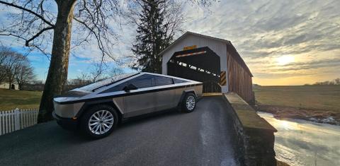 Tesla Cybertruck 2024