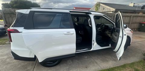 Kia CARNIVAL 2025