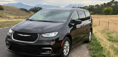 Chrysler Pacifica 2023