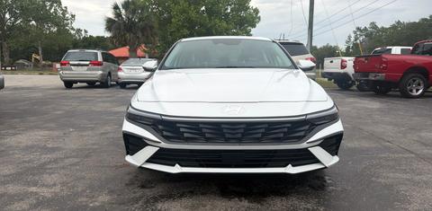 Hyundai Elantra 2025