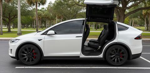 Tesla Model X 2023