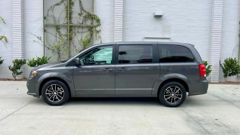 Dodge Grand Caravan 2017 in 