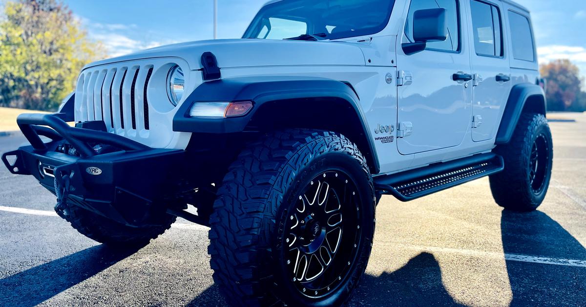 Jeep Wrangler Unlimited 2018 rental in Knoxville, TN by Justin F. Turo
