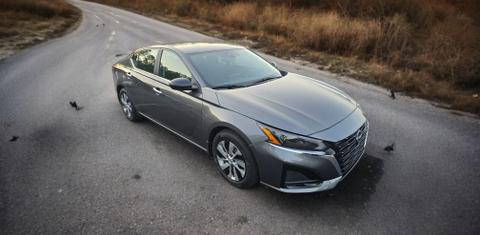 Nissan Altima 2025