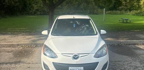 Mazda Mazda2 2013