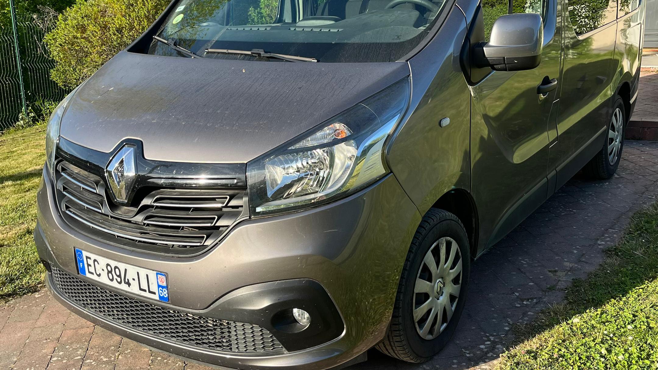 Renault TRAFIC III 2016 in Bulles