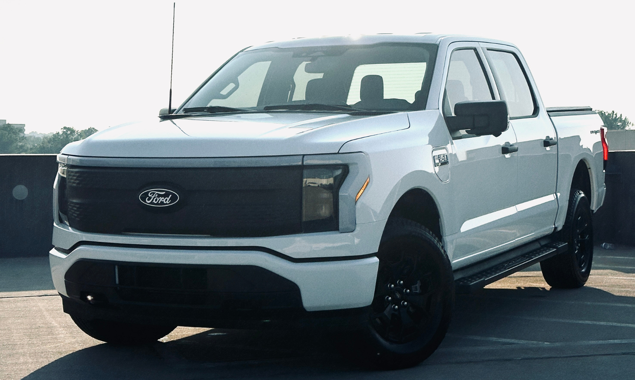 2025 Ford F-150 Lightning