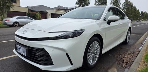 Toyota CAMRY 2026