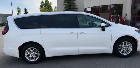 Chrysler Pacifica 2023