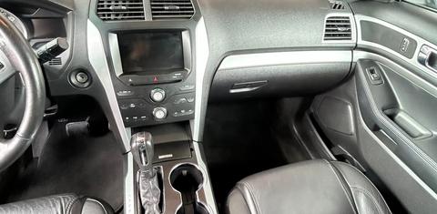 Ford Explorer 2015 rental in Chicago, IL by Lindsey R. | Turo