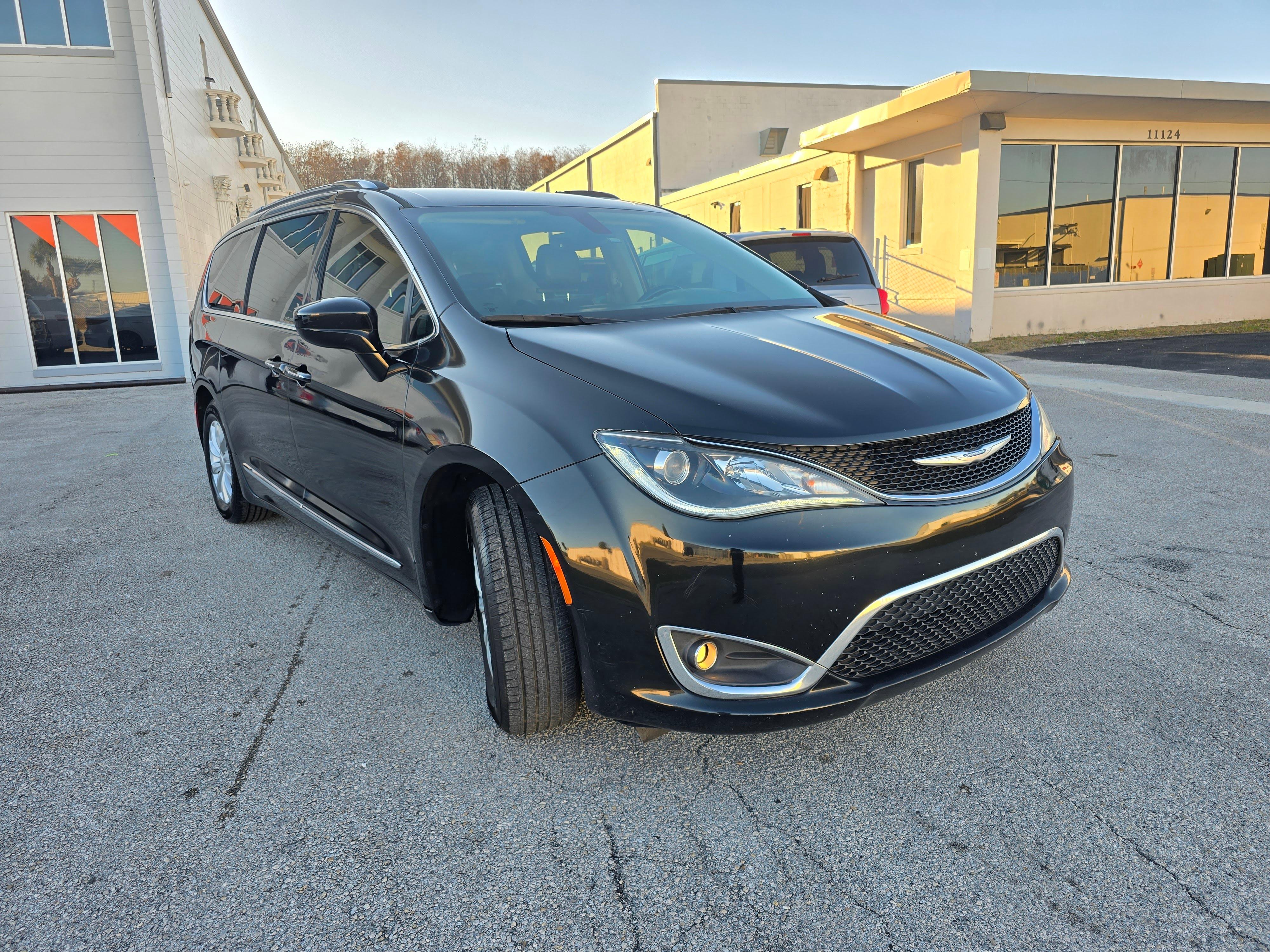 Chrysler Pacifica 2019 in 