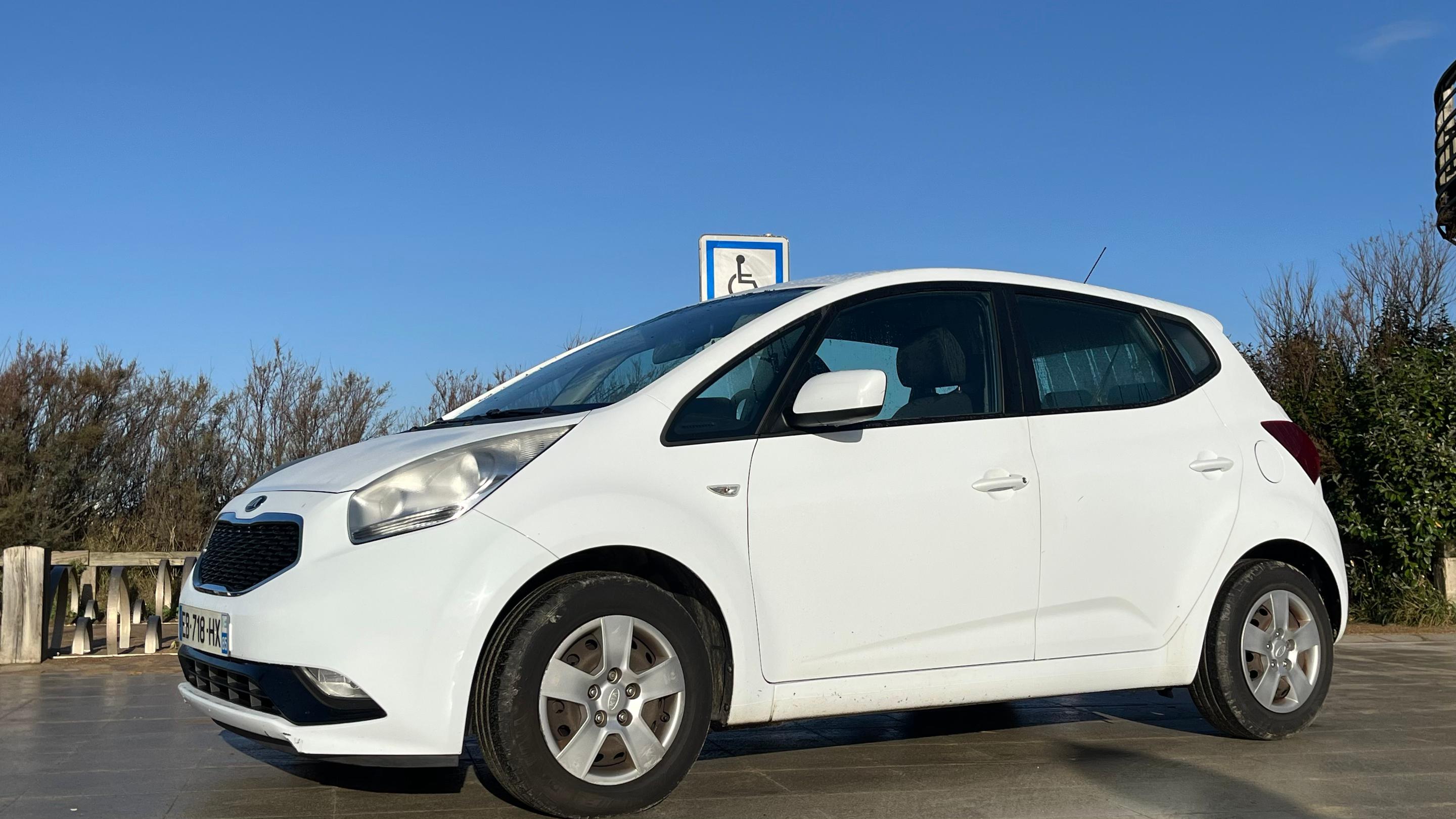 Kia VENGA 2016 à Le Fenouiller