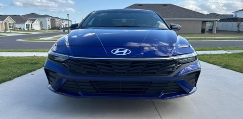 Hyundai Elantra 2025