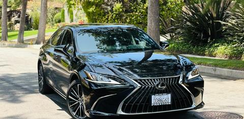Lexus ES 2024