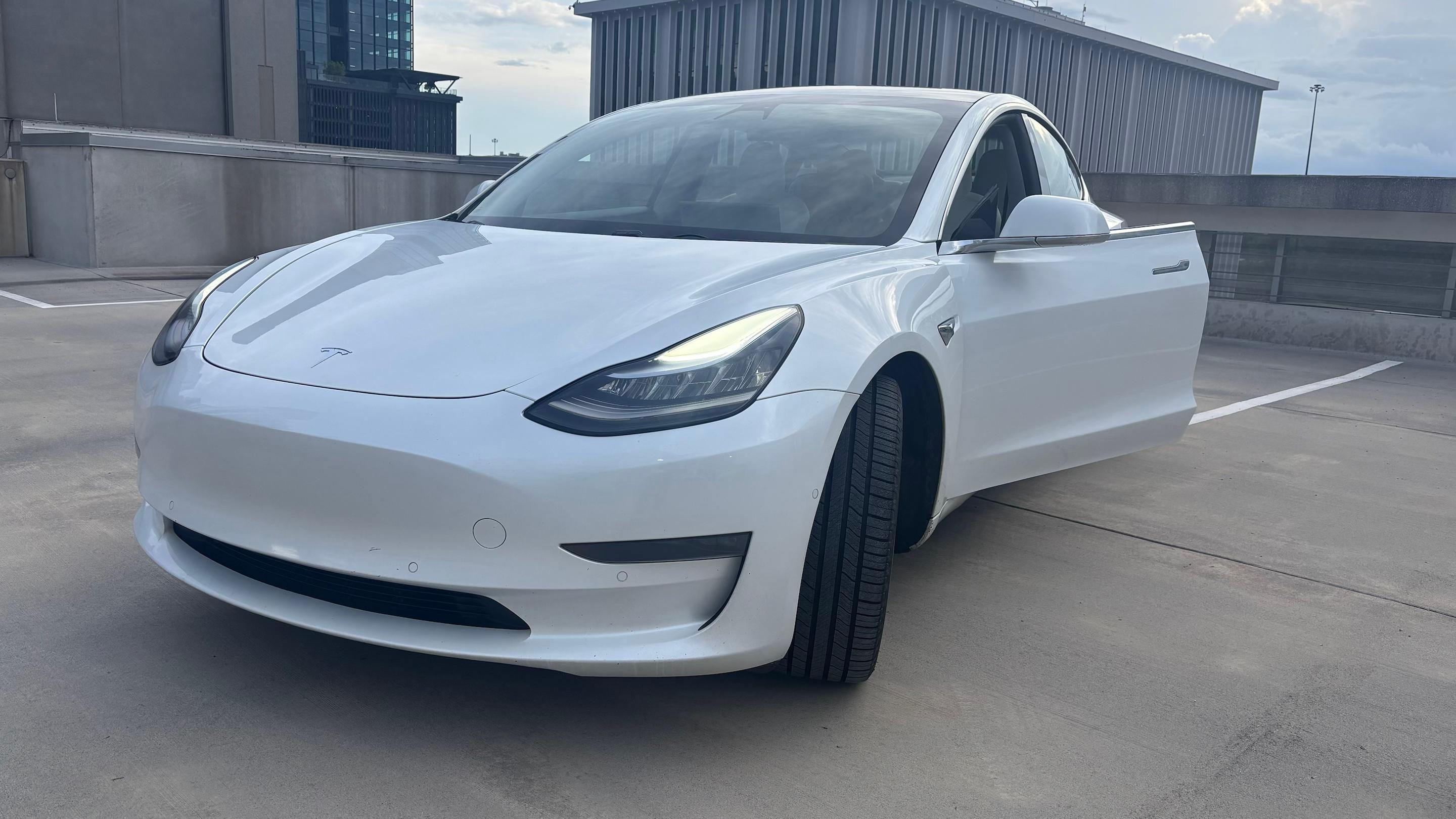 Tesla Model 3 2020 in 