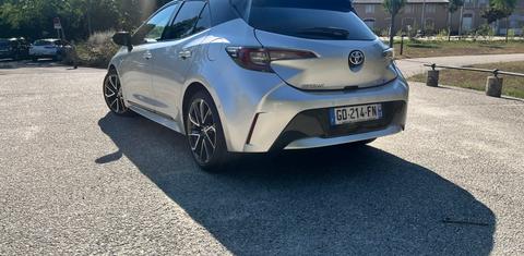 Toyota COROLLA 2021