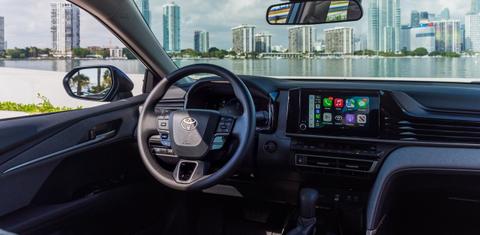 Toyota Camry Hybrid 2025