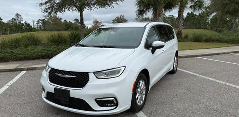 Chrysler Pacifica 2023