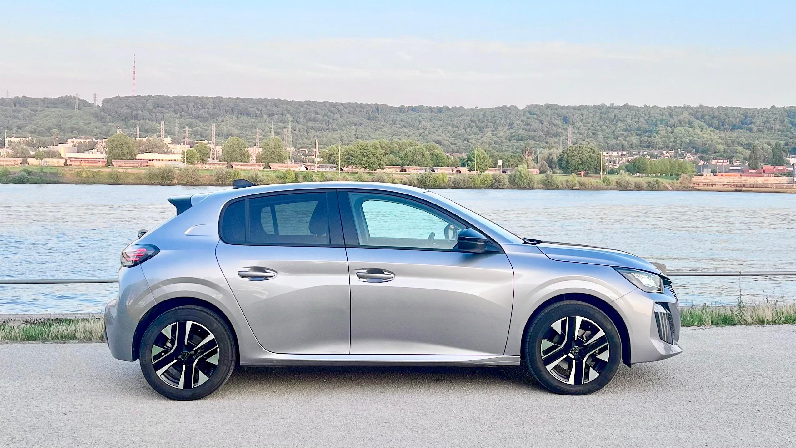 Peugeot 208 2025 à Rouen
