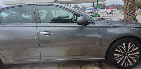 Nissan Altima 2023