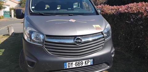Opel VIVARO COMBI 2015